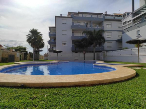 Casa Gloria con gran terraza y acceso directo a piscina